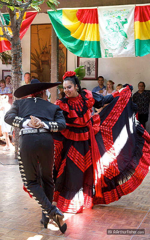 Quetzalcóatl, directed by Francisco Espinosa with Agustin and E Quetzalcóatl, directed by Francisco Espinosa with Agustin and E
