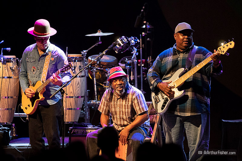 Ben Harper, Leon Oakley, Juan Nelson of Ben Harper & The Innocen Ben Harper, Leon Oakley, Juan Nelson of Ben Harper & The Innocen
