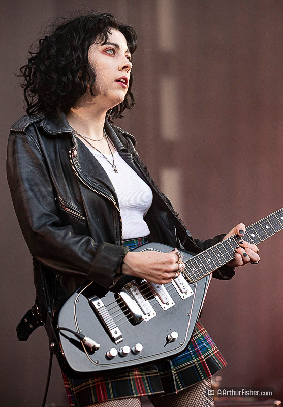Heather Baron-Gracie
 of Pale Waves Heather Baron-Gracie
 of Pale Waves