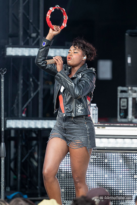 Fitz and the Tantrums, Noelle Scaggs Fitz and the Tantrums, Noelle Scaggs