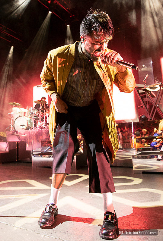 Young the Giant, Sameer Gadhia Young the Giant, Sameer Gadhia