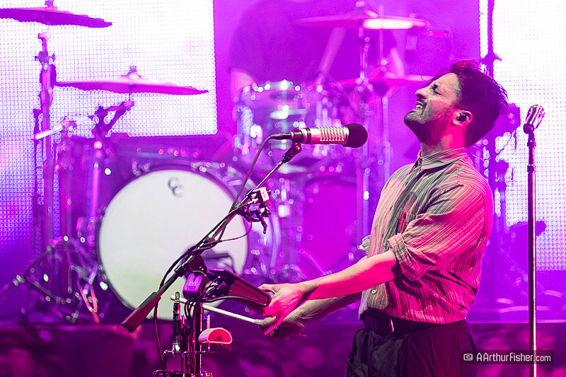 Young the Giant, Sameer Gadhia Young the Giant, Sameer Gadhia