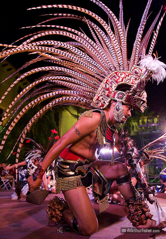 Grupo Folklorico de West L.A. dancing La Negra Grupo Folklorico de West L.A. dancing La Negra